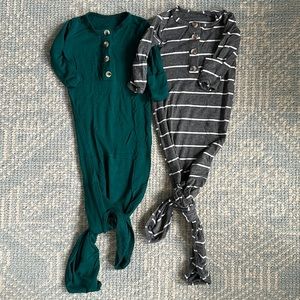 ▪️Lou Lou & Co▪️ Set of 2️⃣ Newborn Gowns